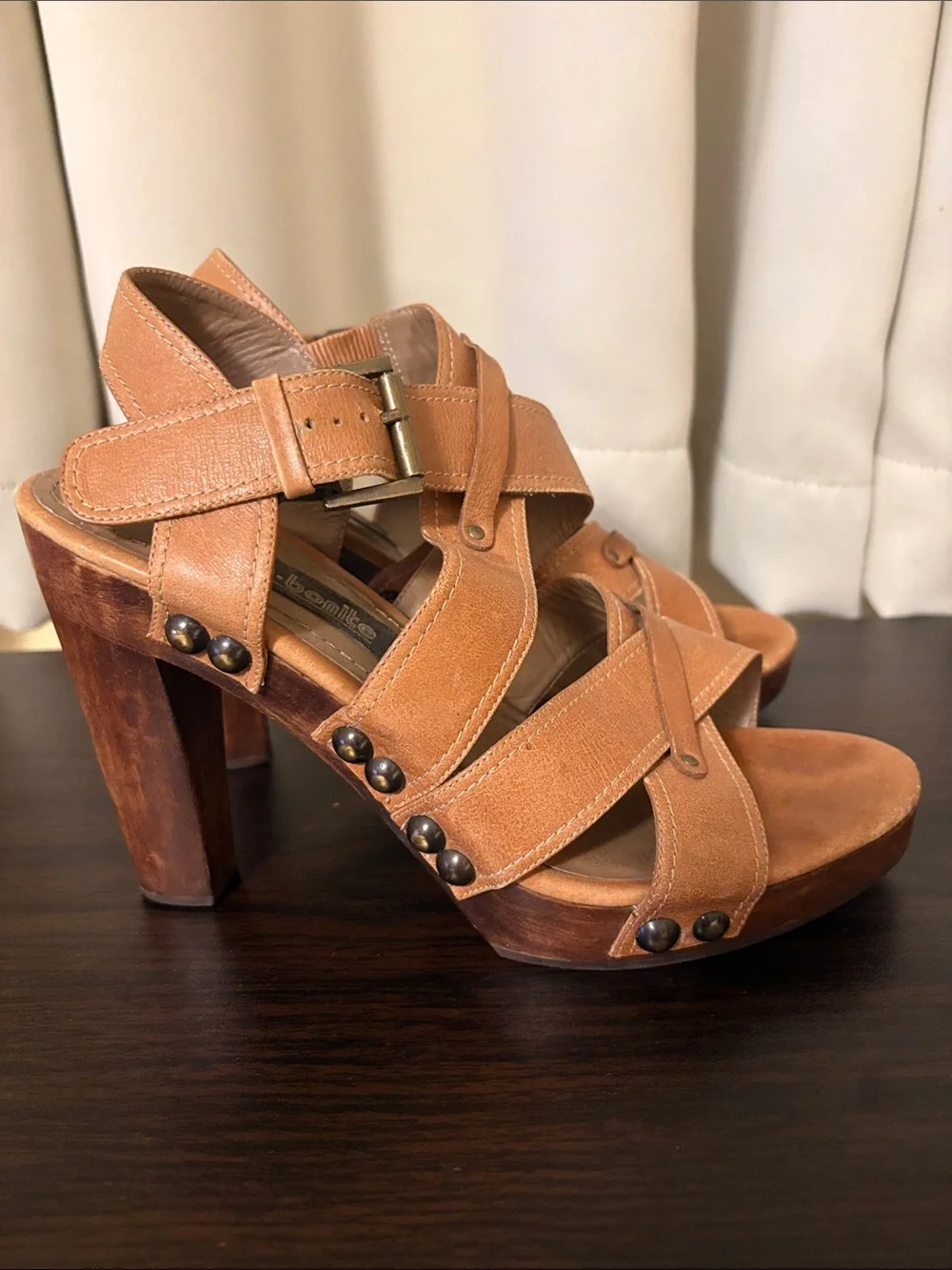 bon.bonite Vintage Women's Tan Crisscross Leather Wedge Sandals 6